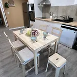 펜션 Maison Des Volcans - 3 Doubles - Avec Terrasse Et Wifi - 8 Couchages